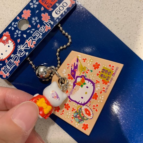 HELLO KITTY 2000 VINTAGE 'EMA' WISH BOARD CHARM - Picture 8 of 9